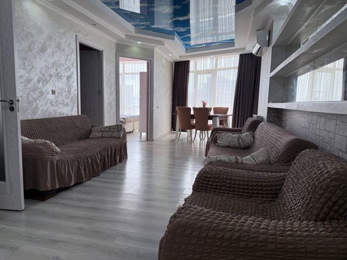 3 room Flat For Rent. Batumi - picture #1