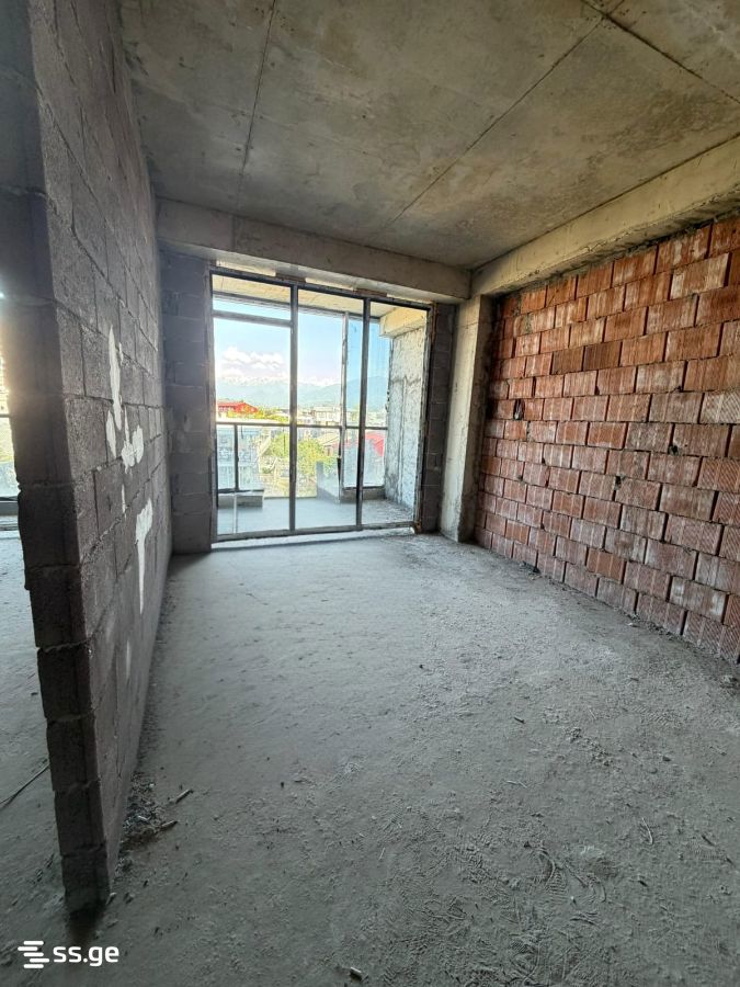4 Room Flat For Sale, 2 of 4