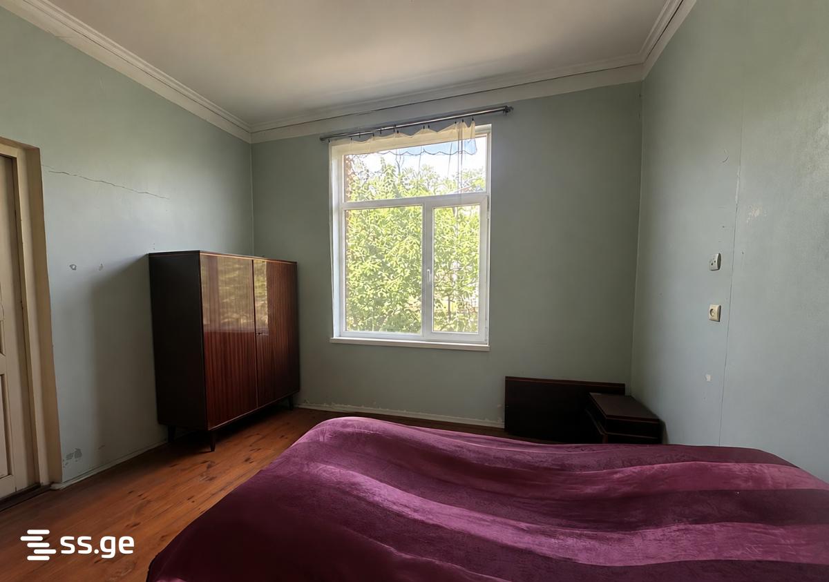 5 Room Private House For Sale view 4