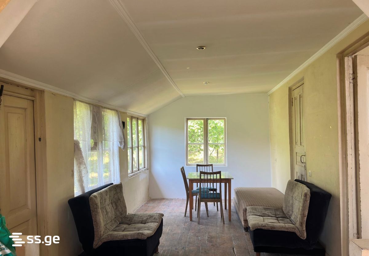 5 Room Private House For Sale view 3
