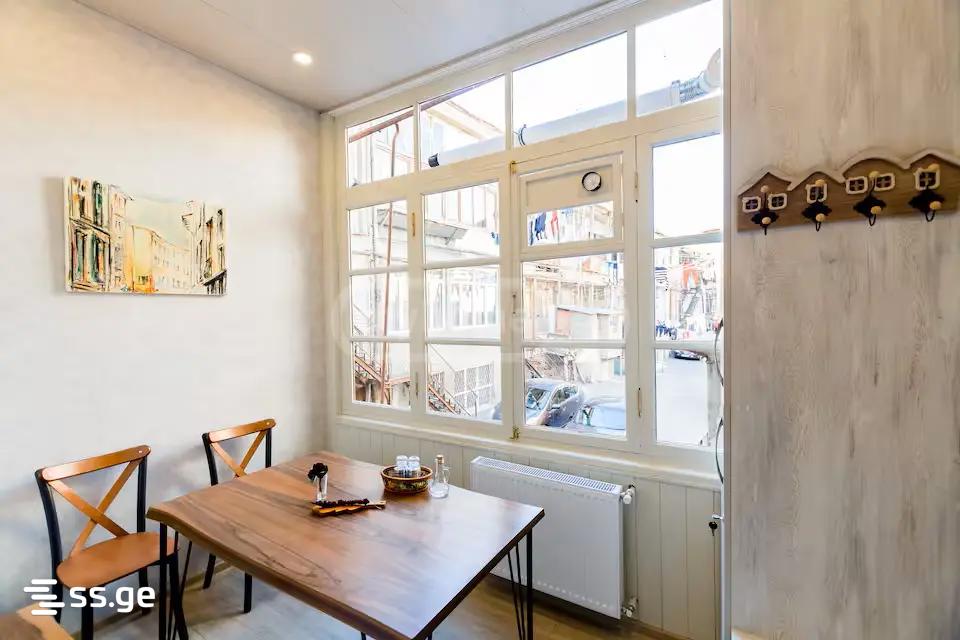 3 Room Flat For Sale, 1 of 4