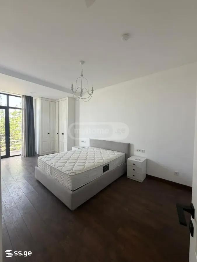 7 Room Private House For Rent. Lisi Lake, 9 of 12