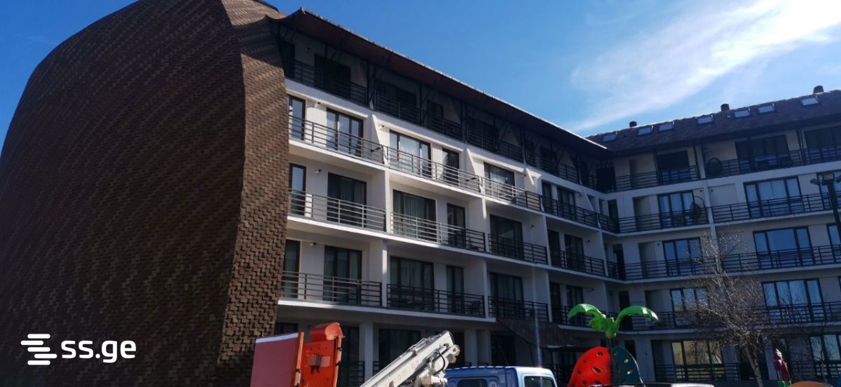 3 Room Flat For Sale, 1 of 4