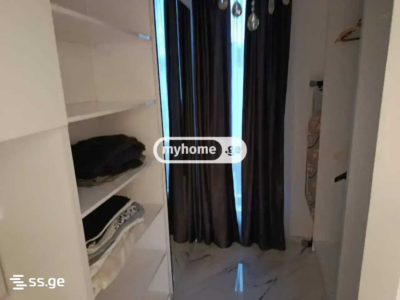 10 Room Private House For Rent. Batumi view 10