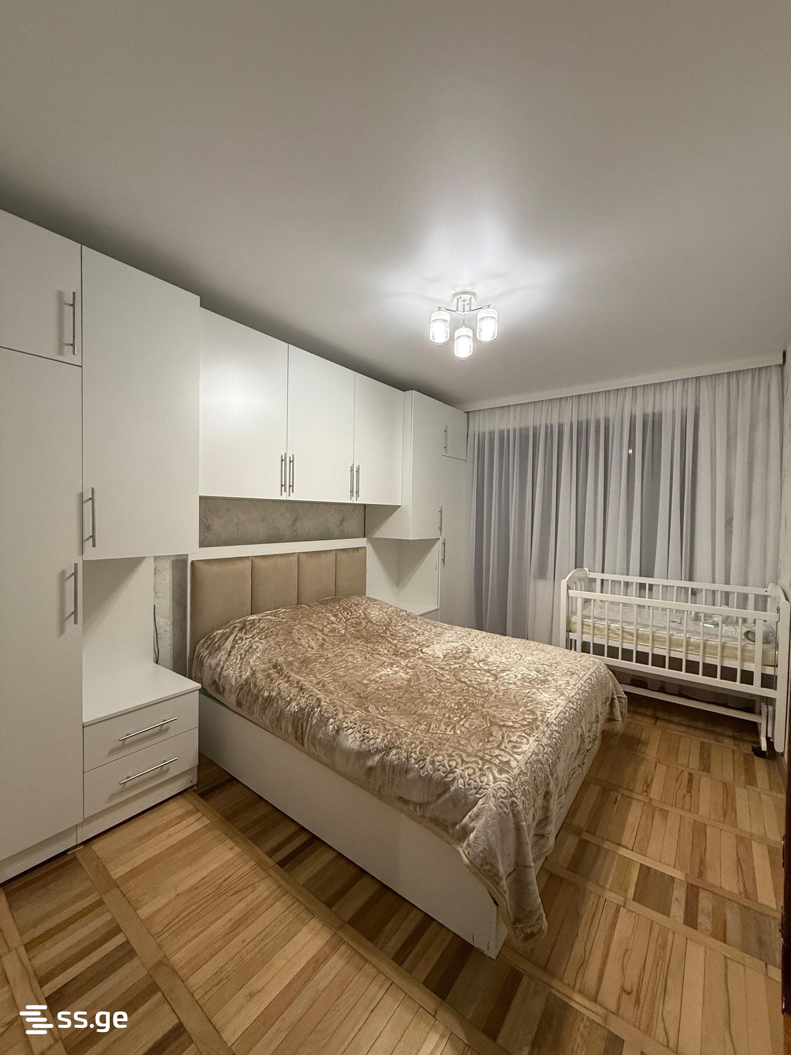 Продажа 5-комната Квартира view 5
