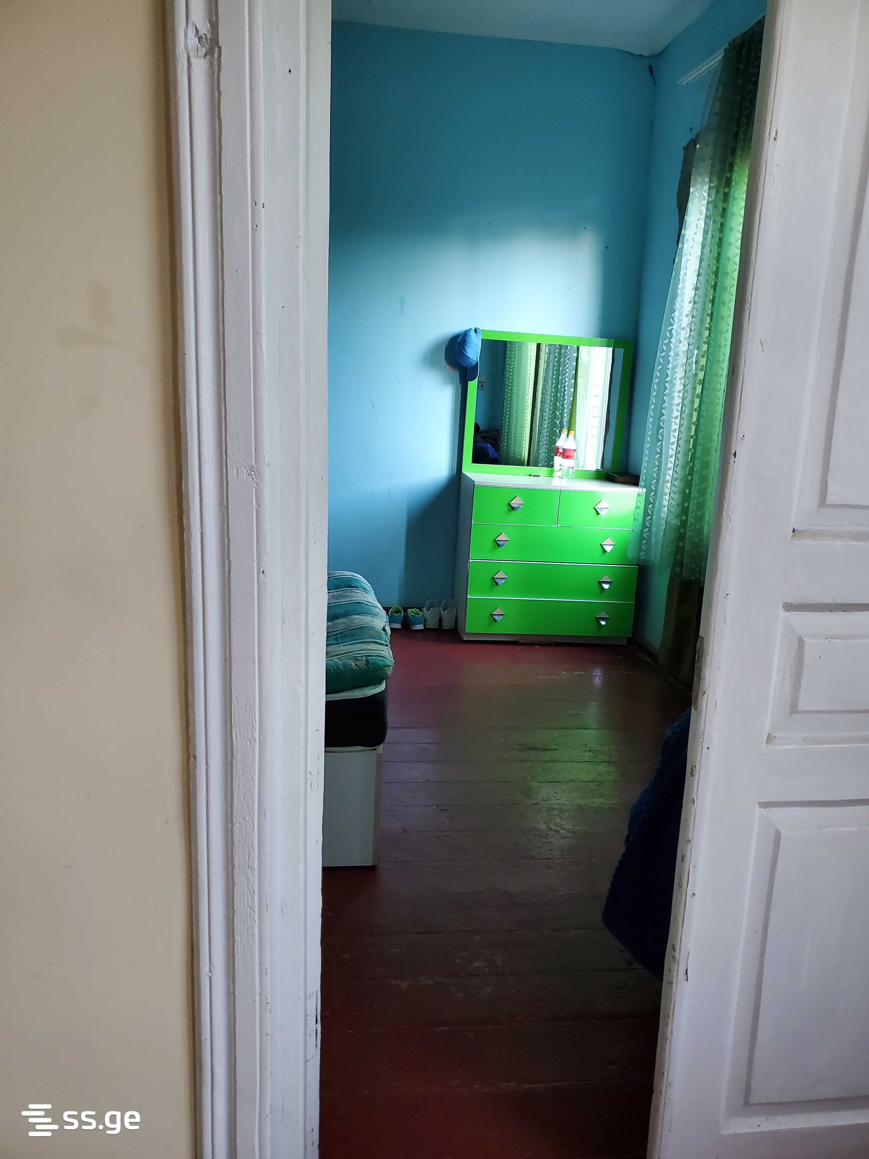 6 Room Private House For Sale view 3