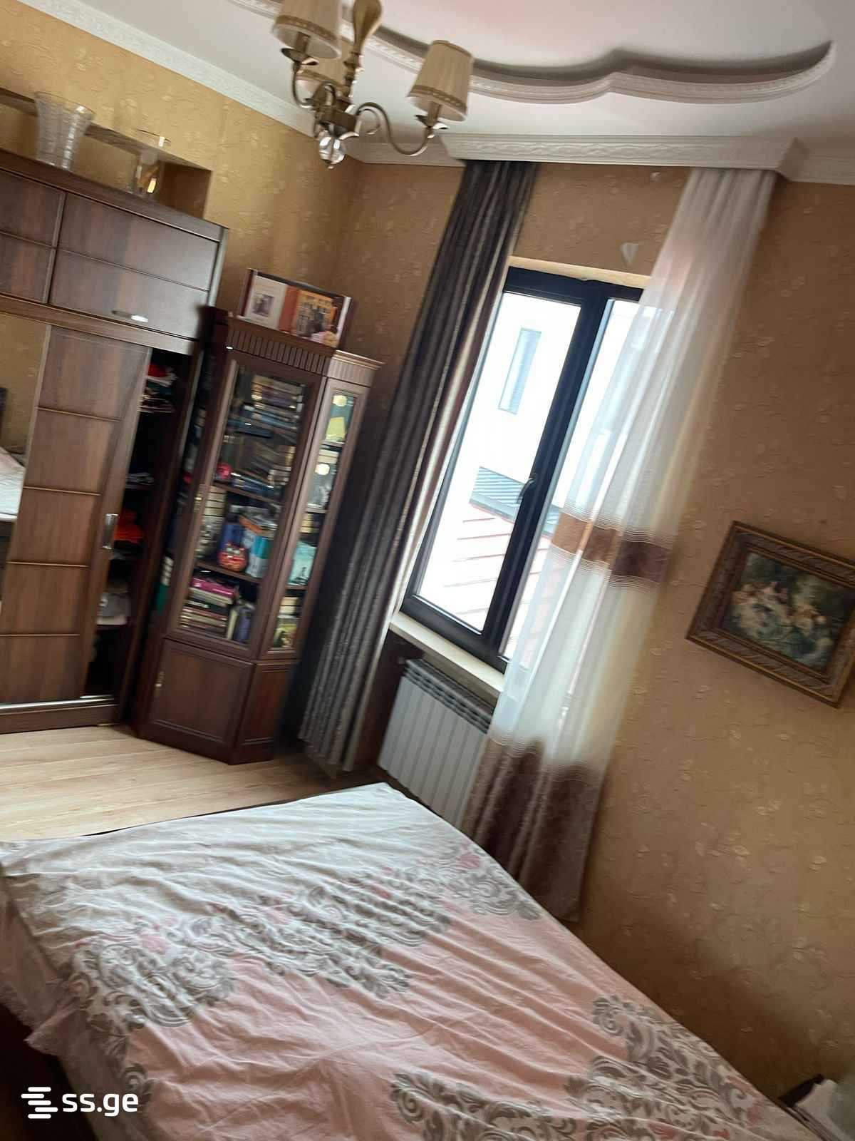 4 Room Flat For Rent. Poti view 9