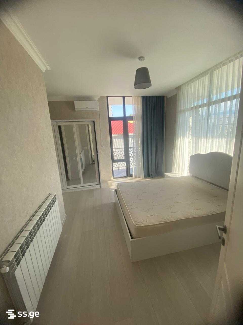 8 Room Summer Cottage For Rent. Batumi view 3