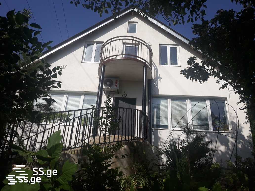 9 Room Private House For Sale view 5