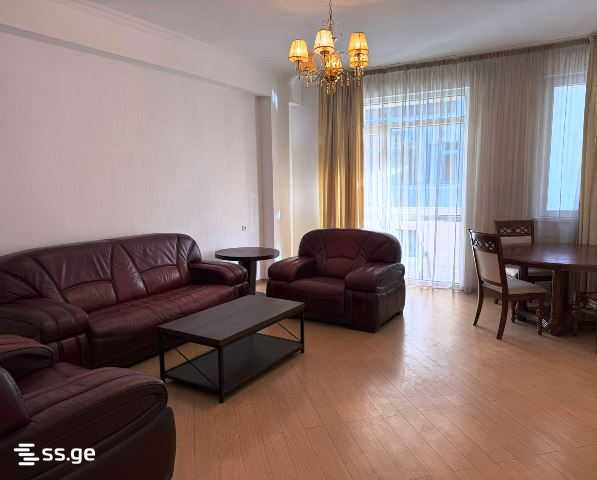 3 Room Flat For Rent. Vera, 1 of 8
