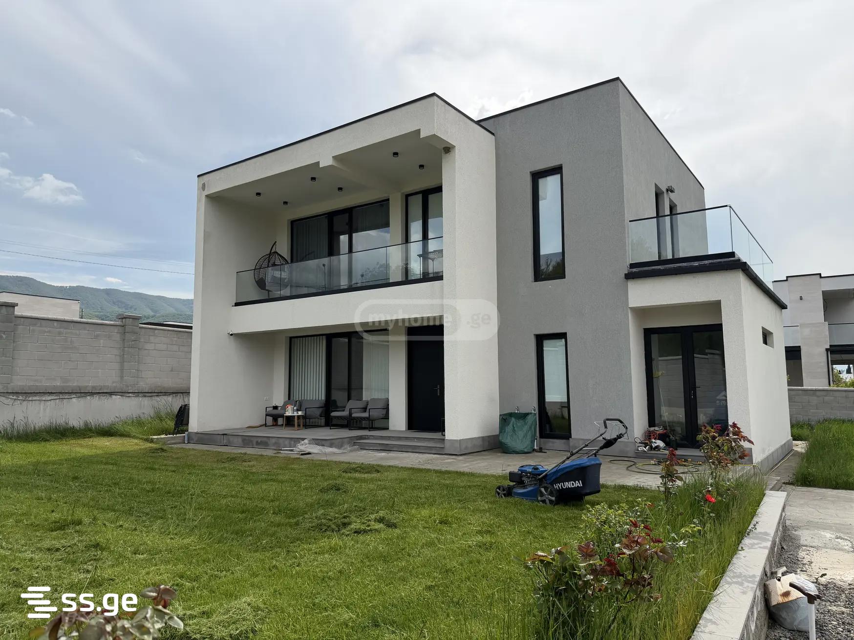 6 Room Summer Cottage For Sale view 1