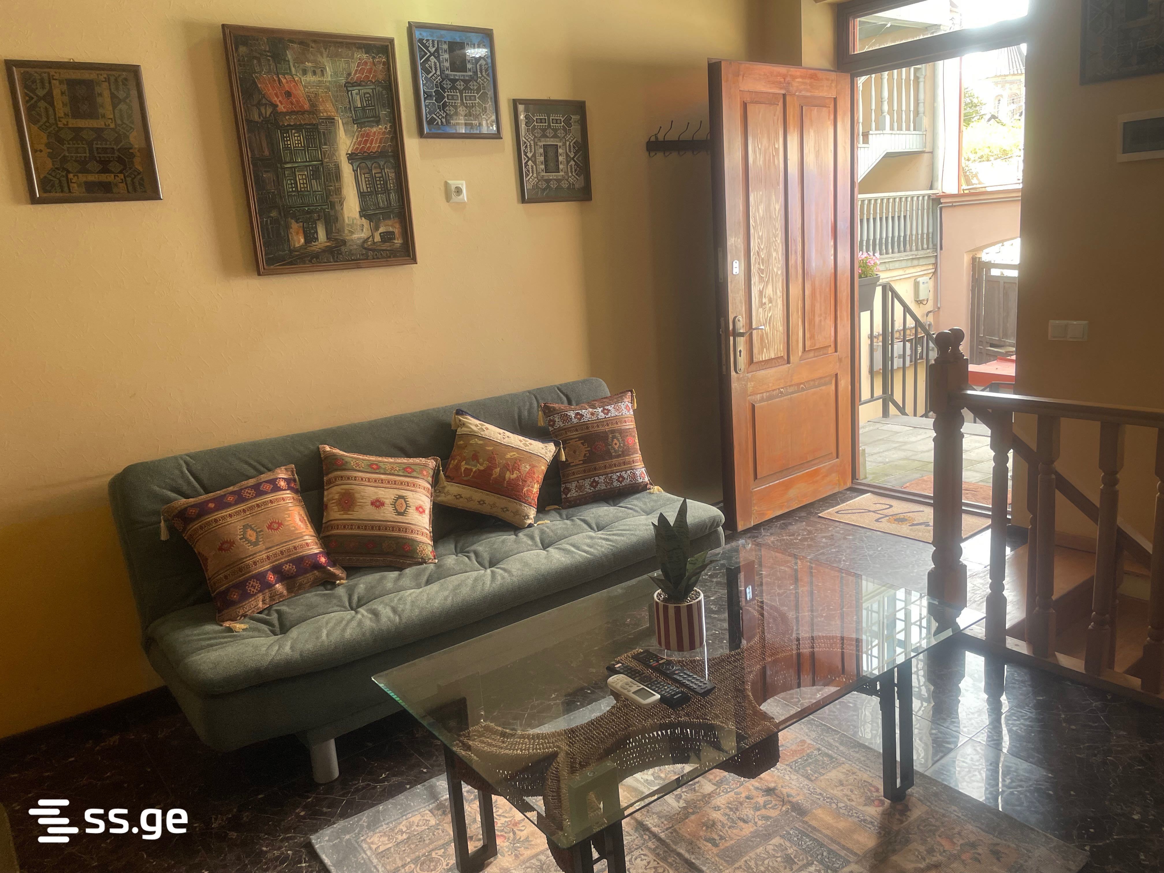 3 Room Flat Daily Rent. Sololaki view 1