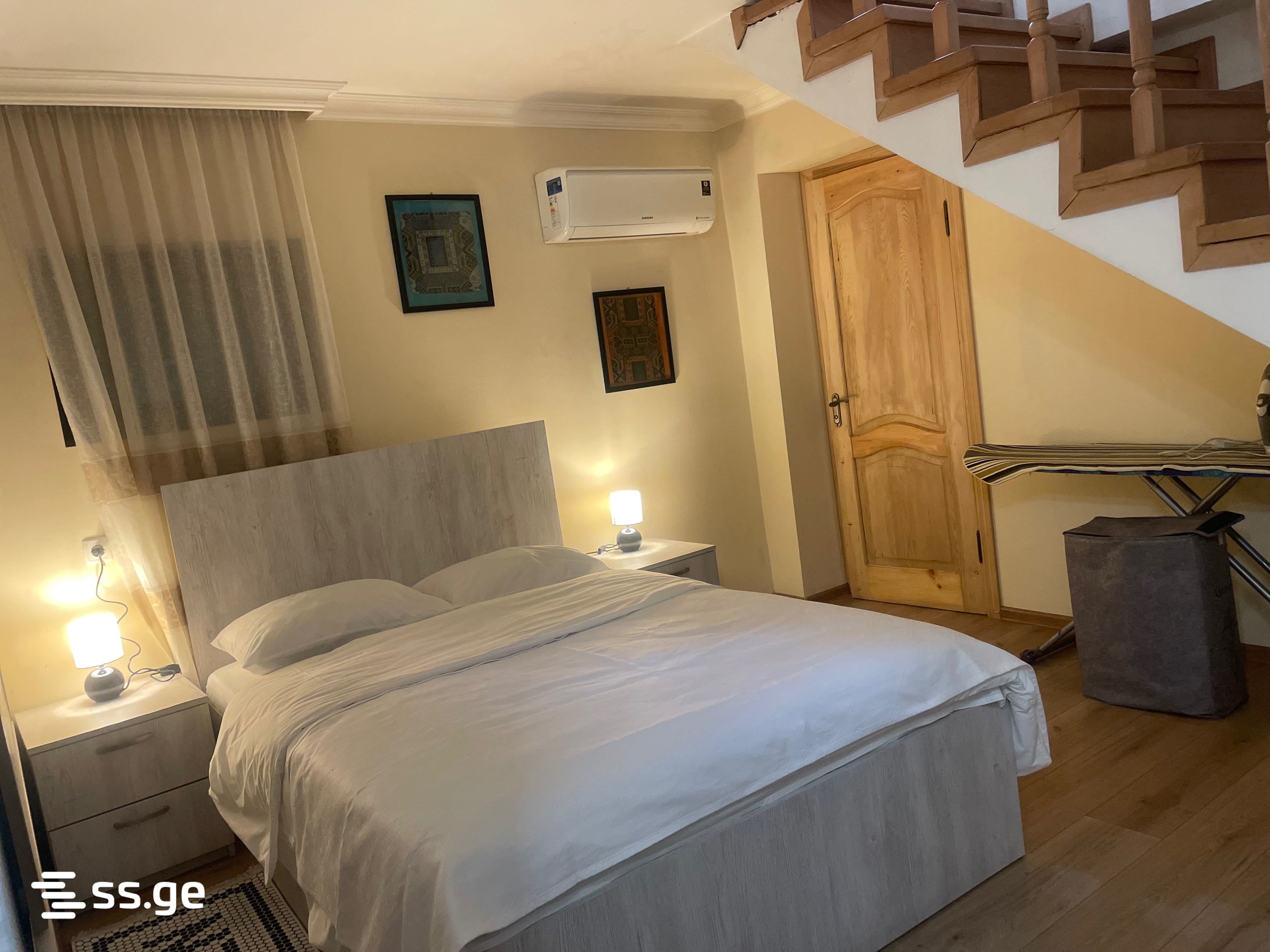 3 Room Flat Daily Rent. Sololaki view 9