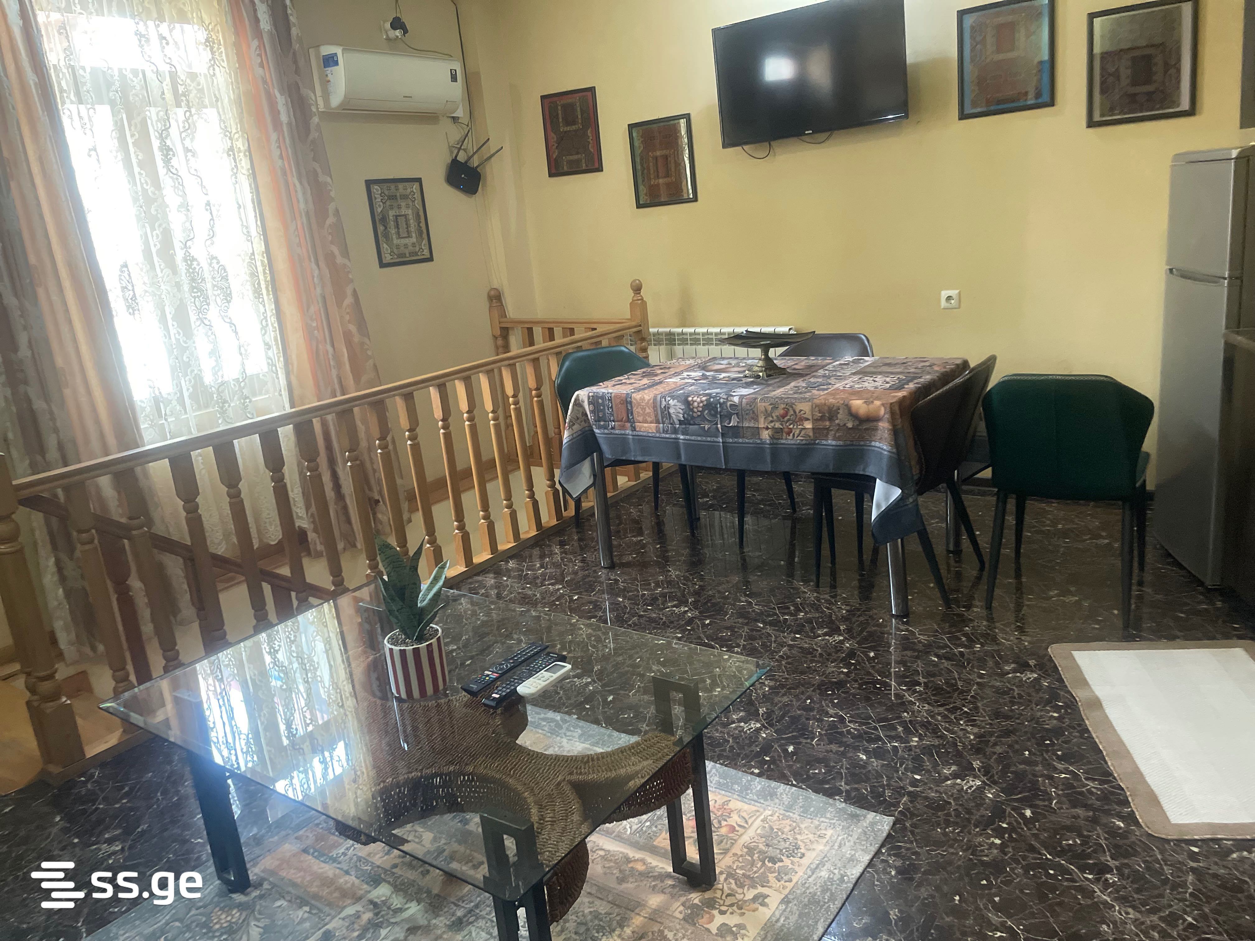 3 Room Flat Daily Rent. Sololaki view 10