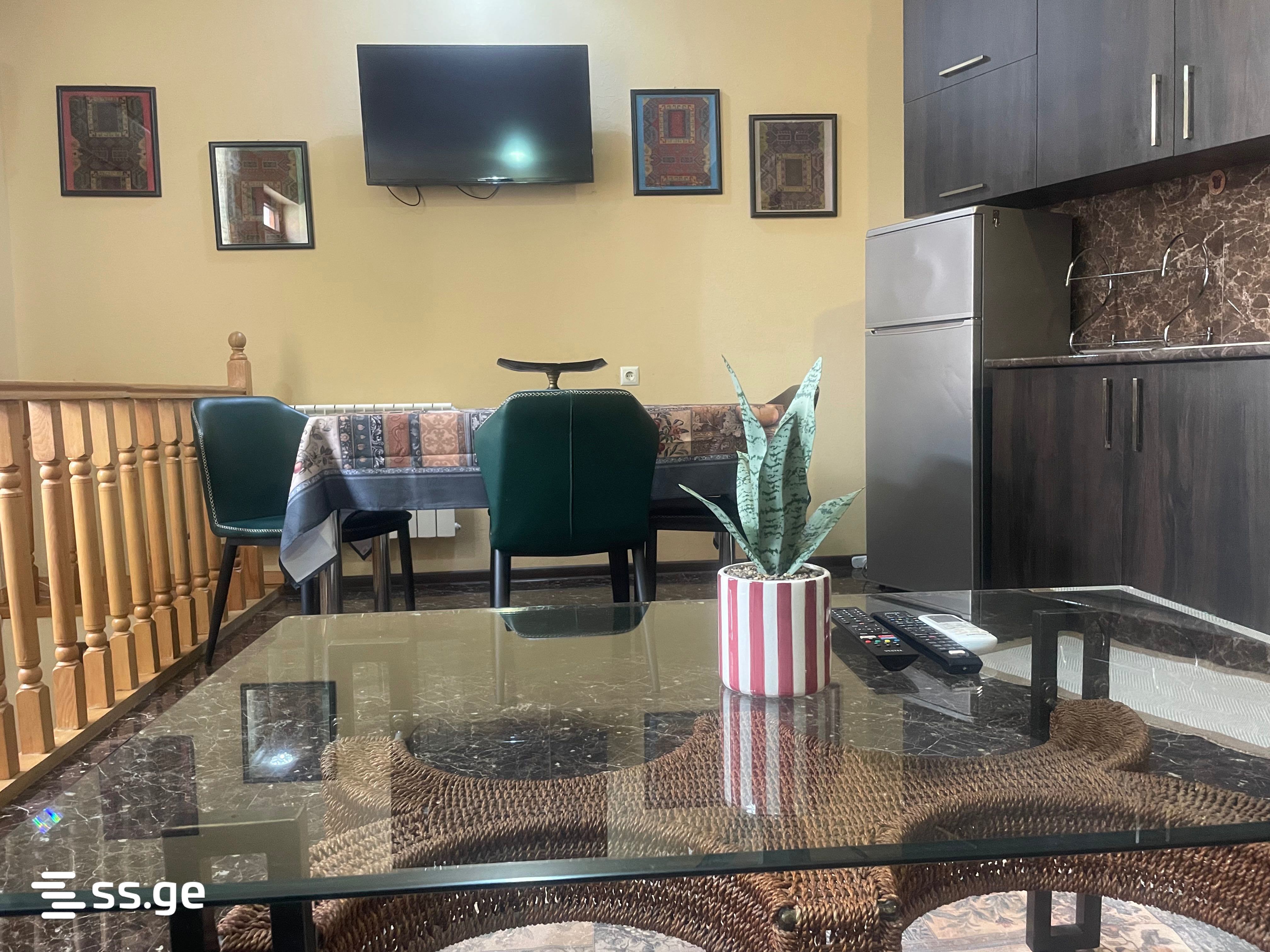 3 Room Flat Daily Rent. Sololaki view 11