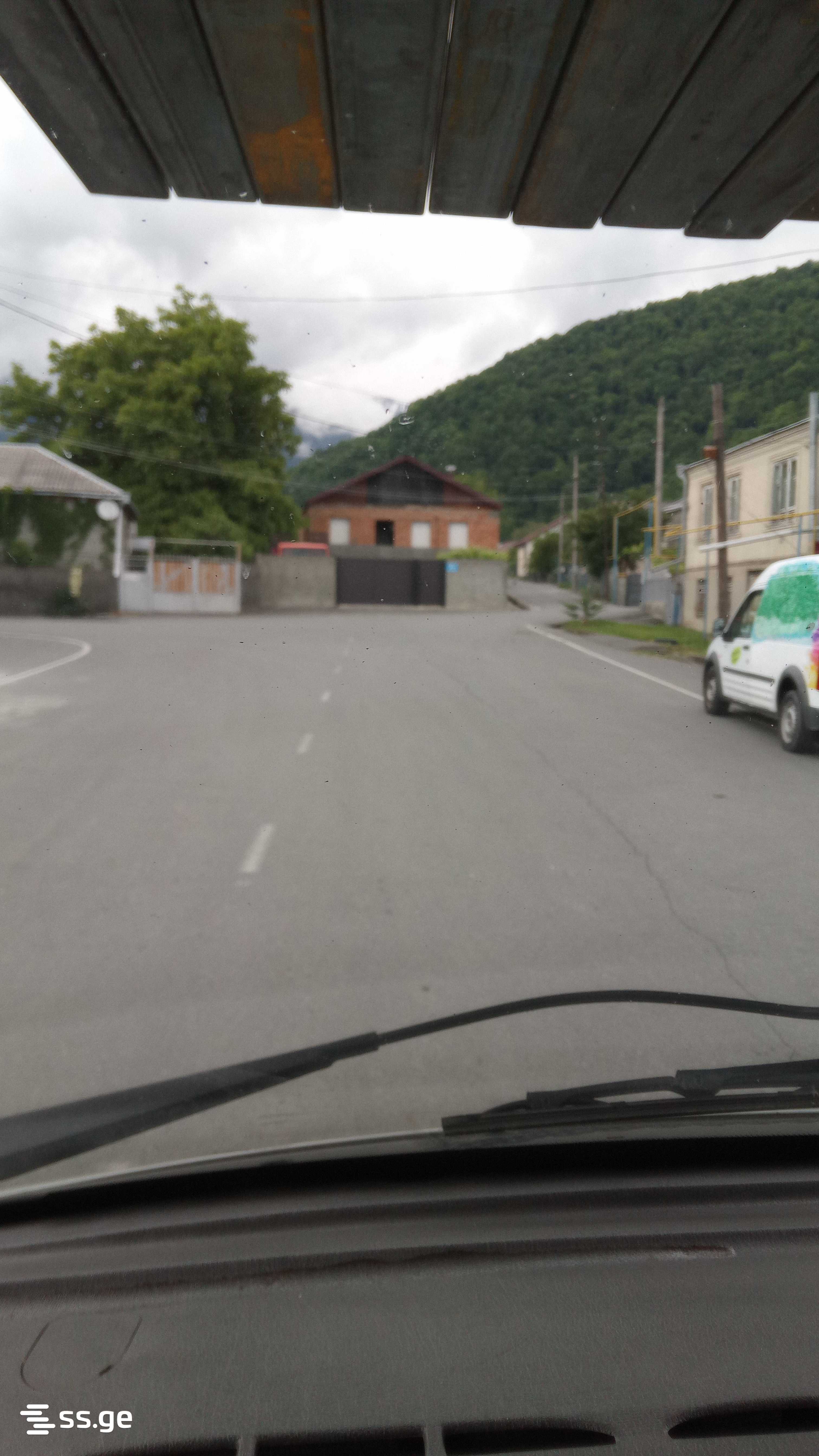 8 Room Private House For Sale view 1