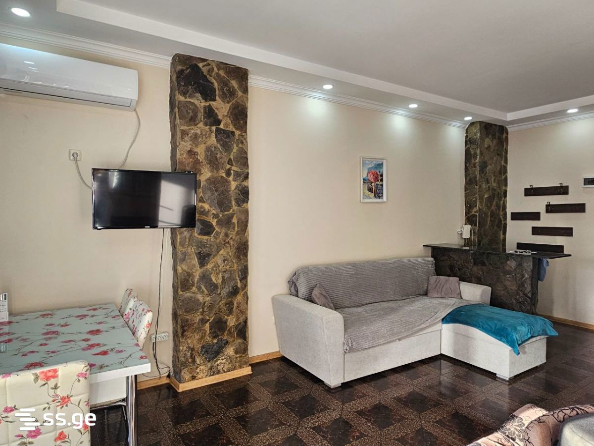 2 room Flat For Sale. Batumi - Altro