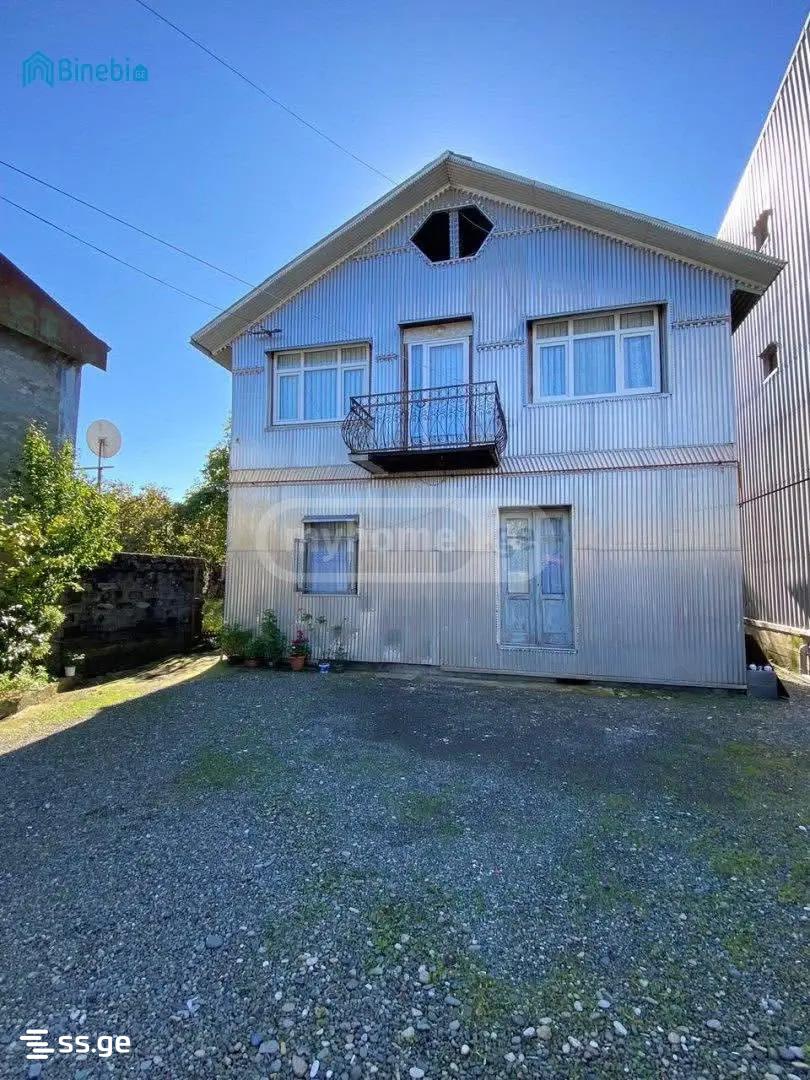 7 Room Private House For Sale view 1