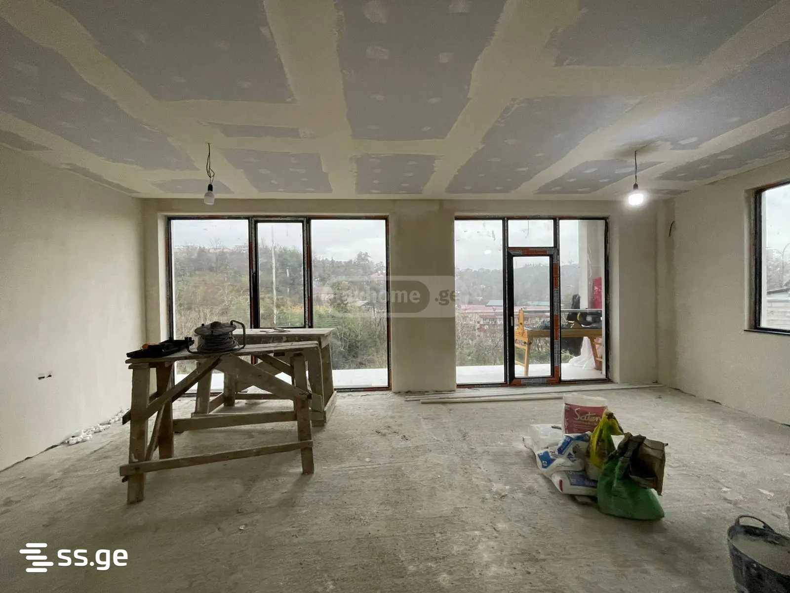 4 Room Private House For Sale view 3