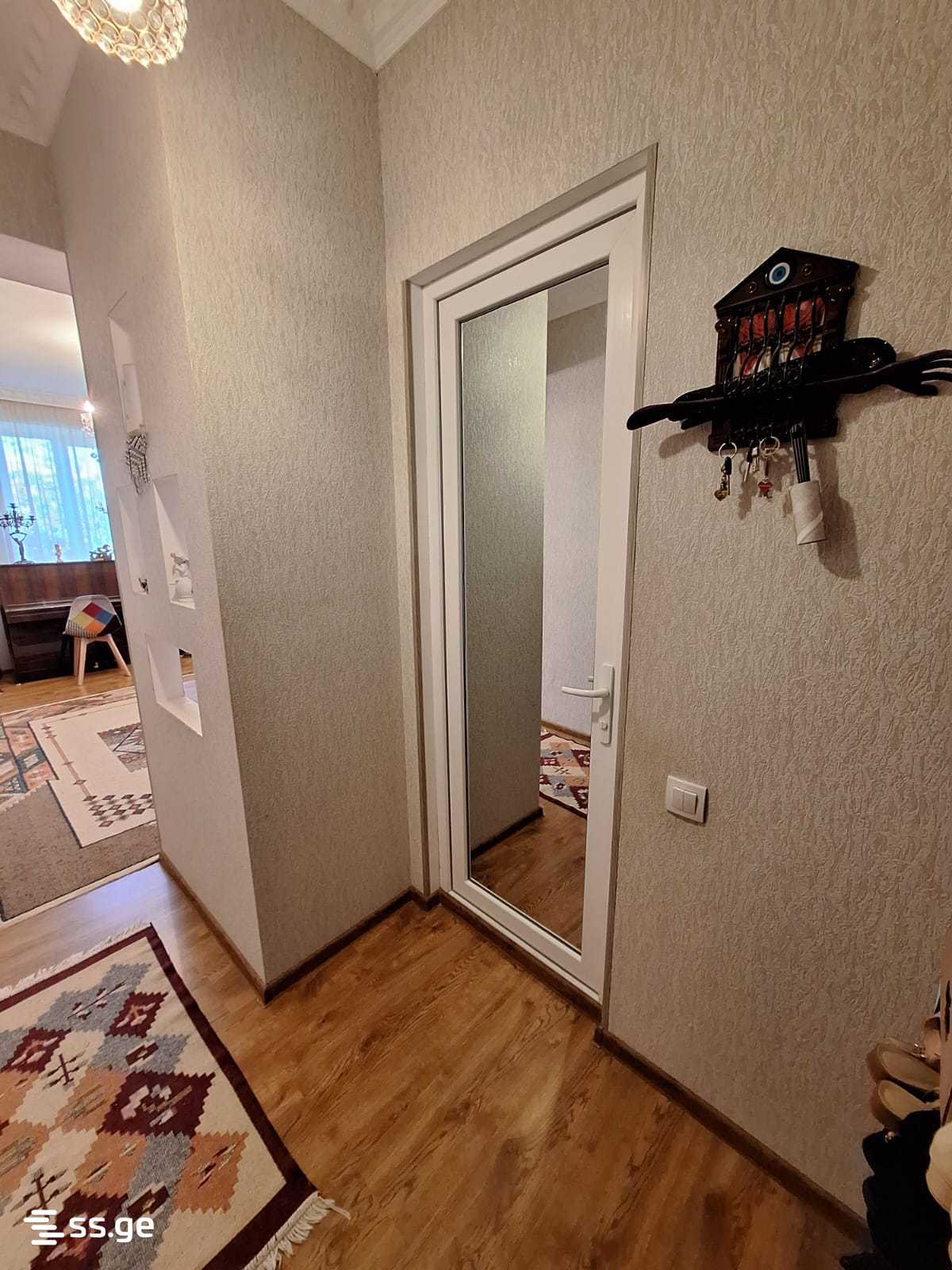 3 Room Flat For Sale, 3 of 4