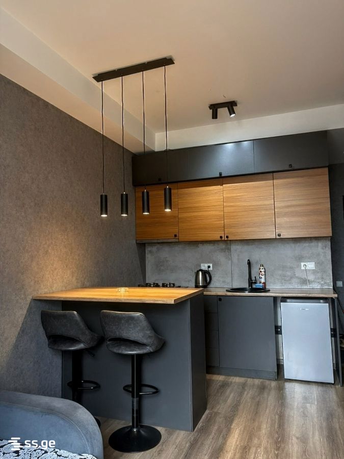 1 Room Flat Daily Rent. Mukhiani view 2