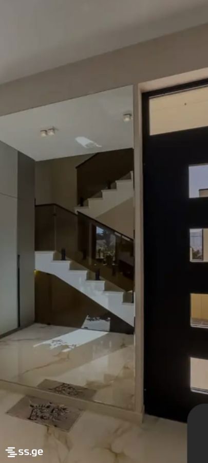7 Room Private House For Sale view 13