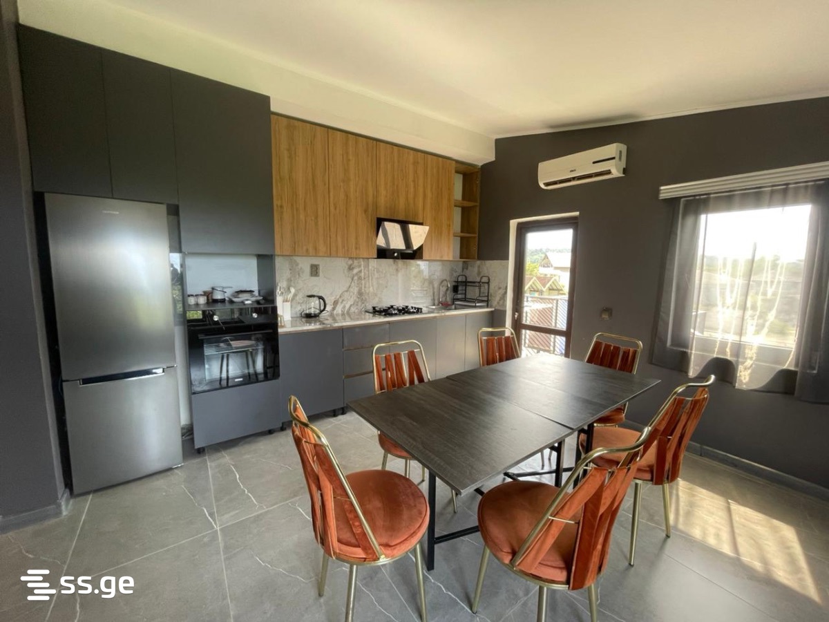 3 Room Private House Daily Rent. Kobuleti, 1 of 4