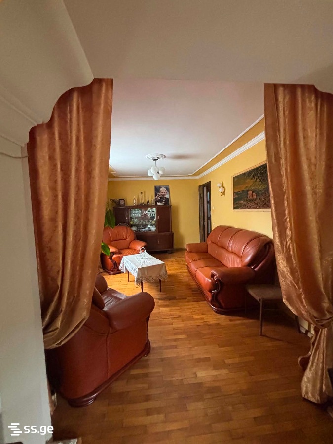 4 room Flat For Sale. Districts of Vazha-Pshavela, Tbilisi