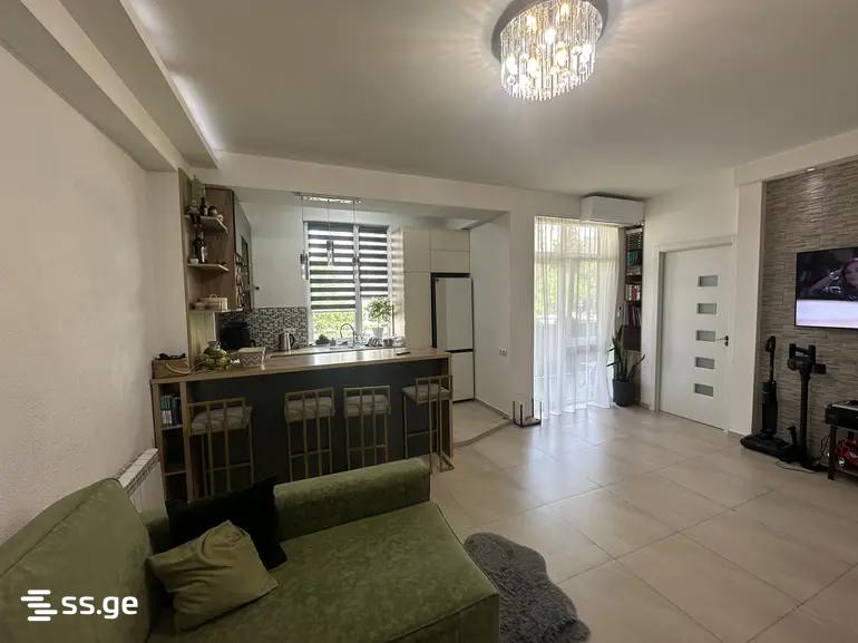 3 room Flat For Sale. Vazisubani - Aanzicht 3