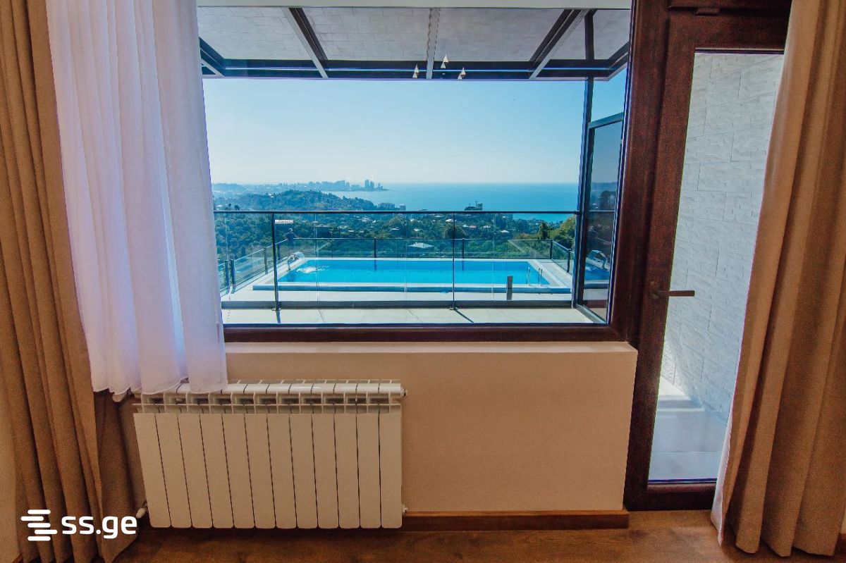 6 Room Private House For Rent. Makhindjauri view 7