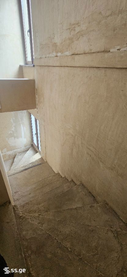 2 room Flat For Sale. Isani - Aanzicht 2