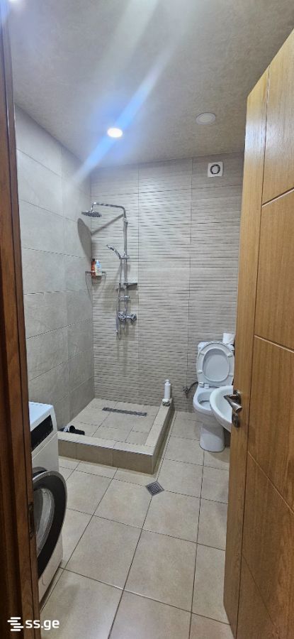 2 room Flat For Sale. Isani - Aanzicht 6