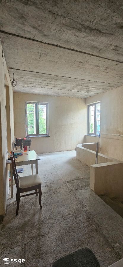 2 room Flat For Sale. Isani - Aanzicht 4