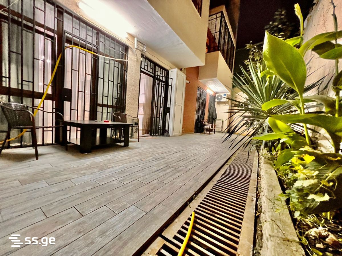 4 Room Flat Daily Rent. Vake view 8