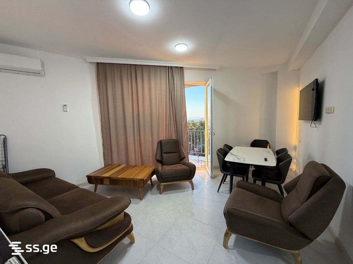 3 Room Flat For Sale view 1