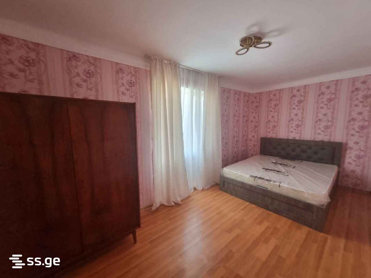 2 Room Flat For Rent. Poti view 4