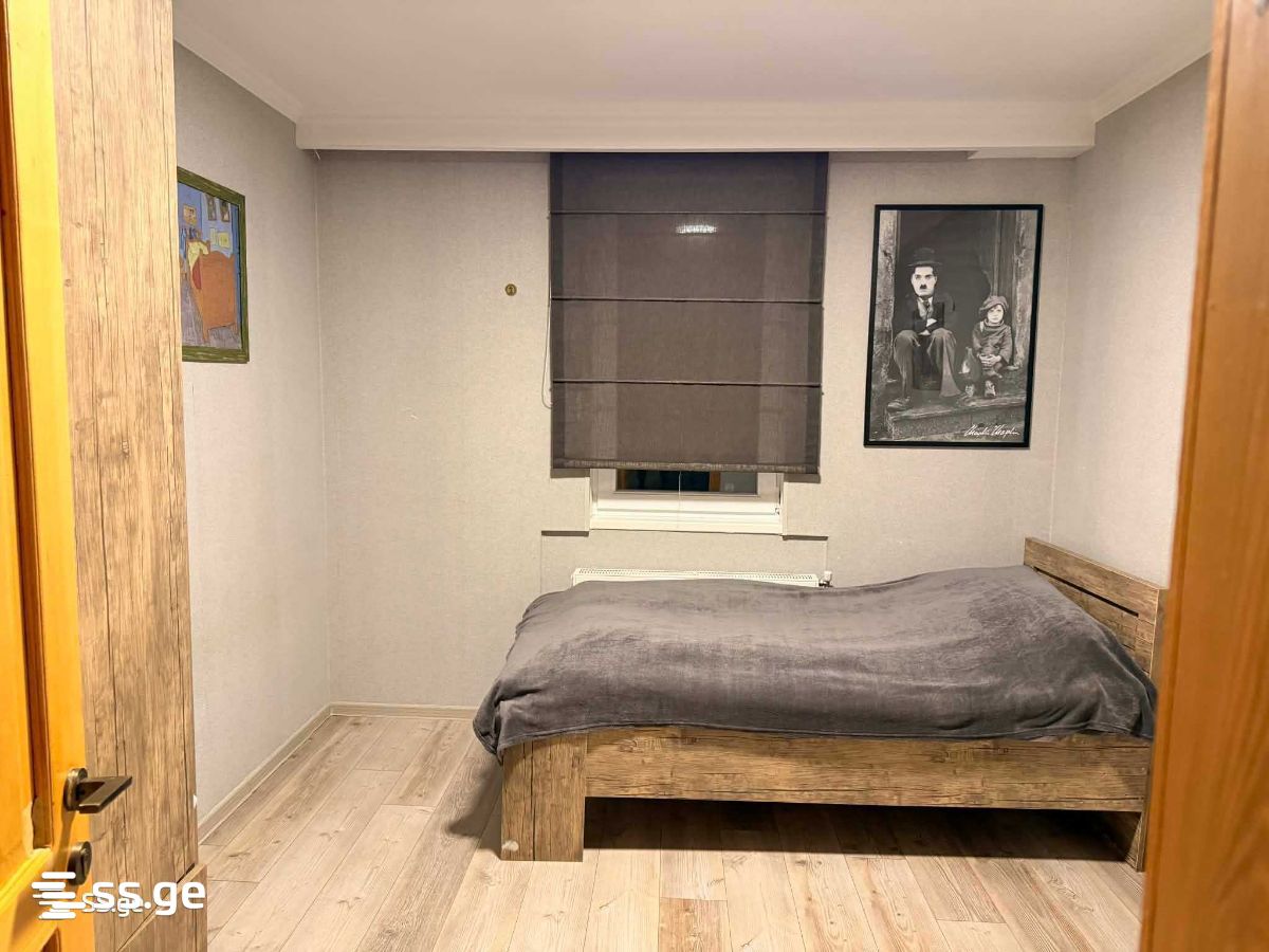 5 Room Private House For Sale view 8