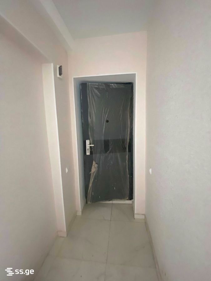 2 Room Flat For Sale view 3
