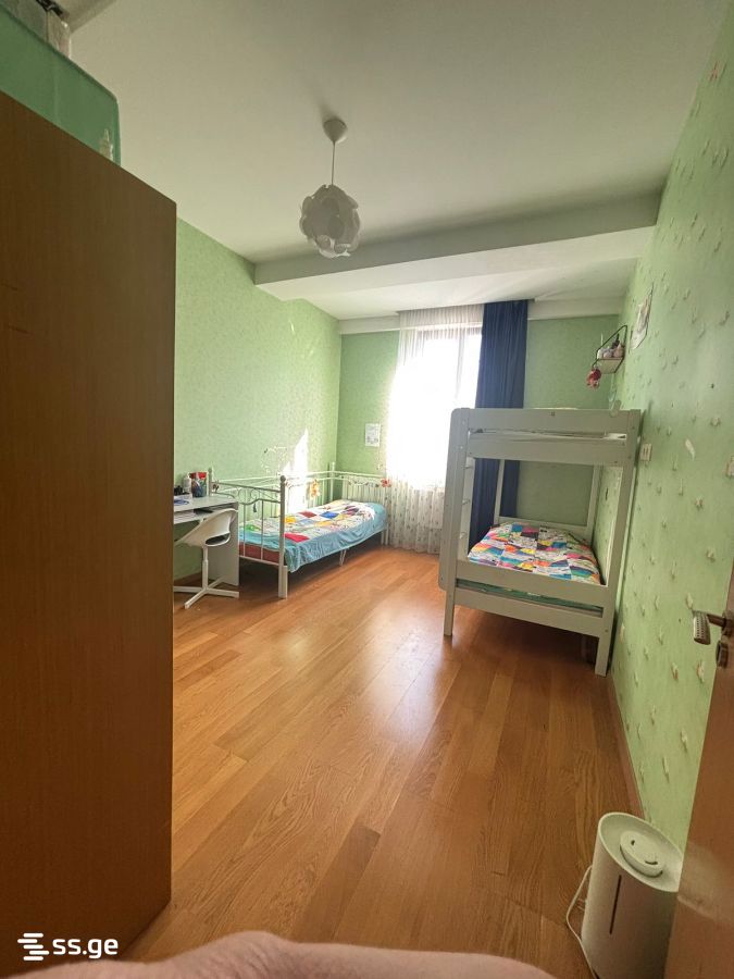 3 Room Flat For Sale, 2 of 4