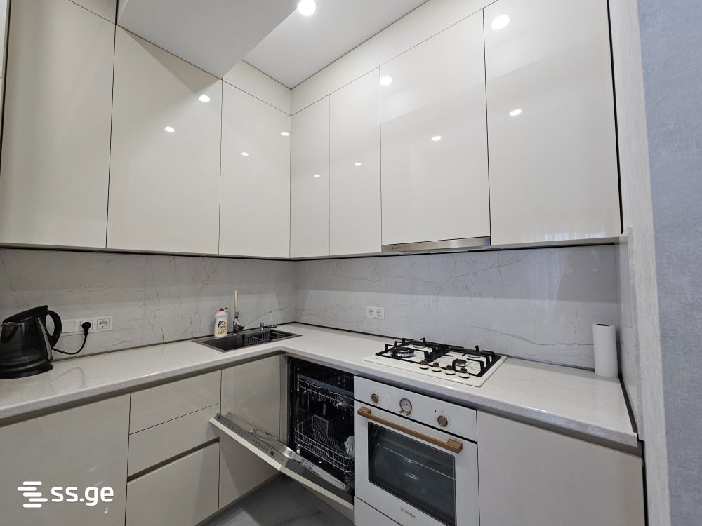 2 room Flat For Rent. Saburtalo - Aanzicht 2