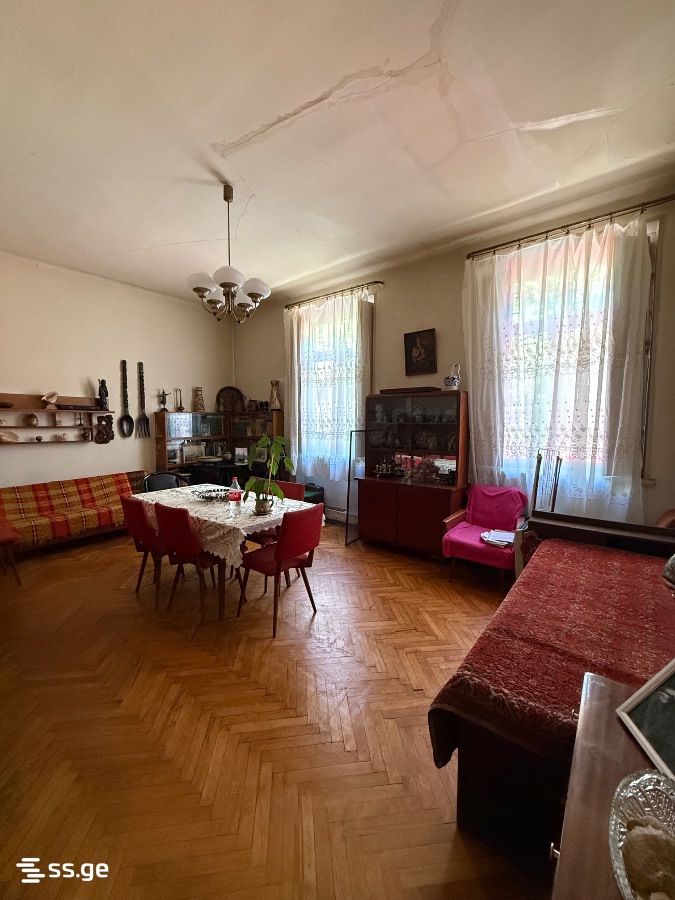 3 Room Private House For Rent. Vake, 1 of 4