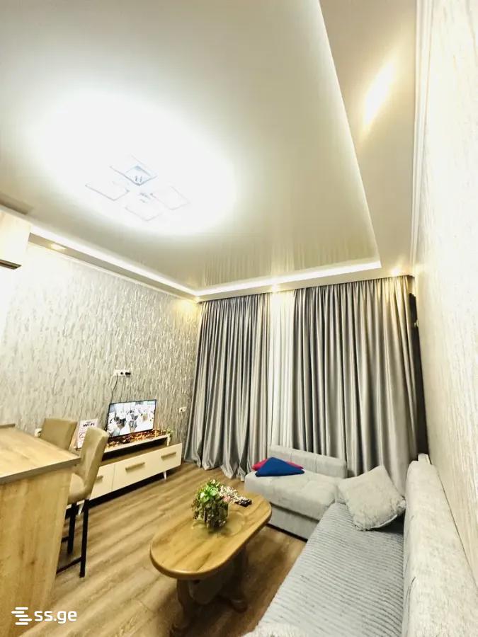 2 Room Flat Daily Rent. Mukhiani view 3
