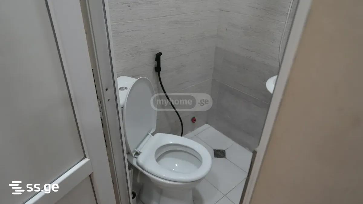 10 Room Hotel For Rent. Didube view 12