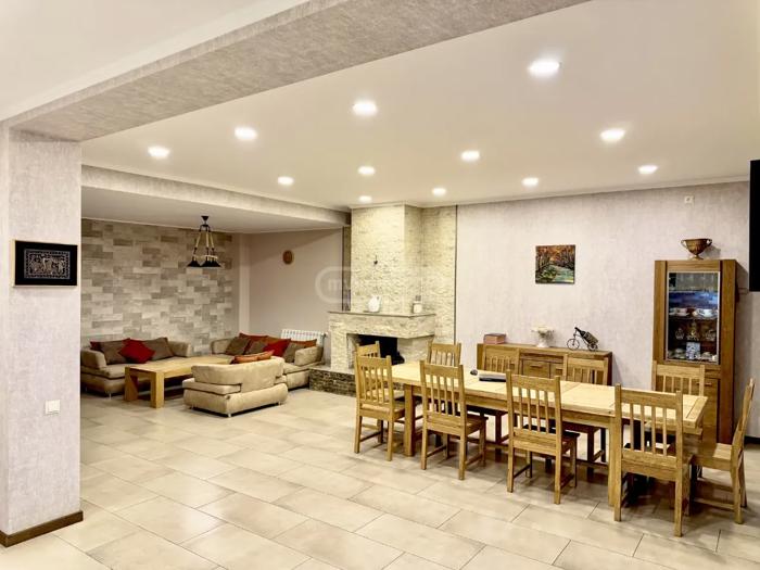 https://static.ss.ge/20260526/18_edd056d6-38ba-4885-a762-606db9193bac_Thumb.jpg