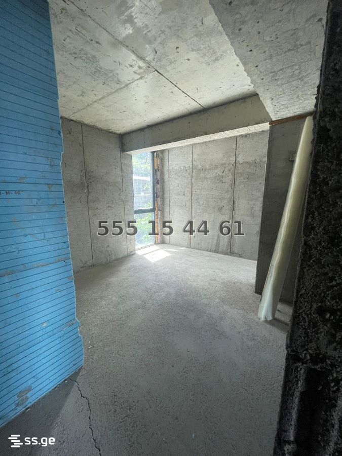 4 room Flat For Sale. Vake – pohled 3