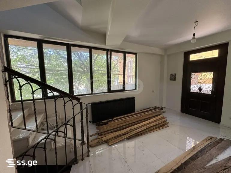Commercial Space For Sale. Avlabari view 10
