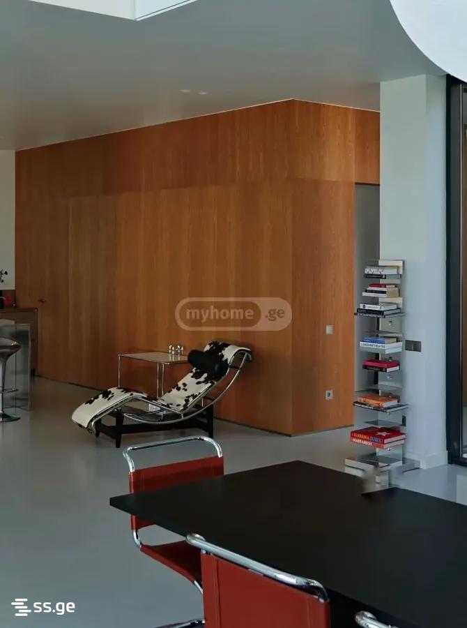 8 Room Private House For Rent. Tabakhmela view 4