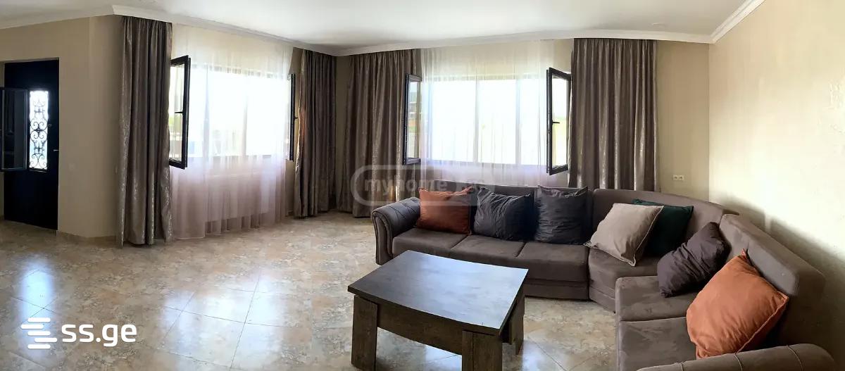 10 Room Private House For Sale view 5