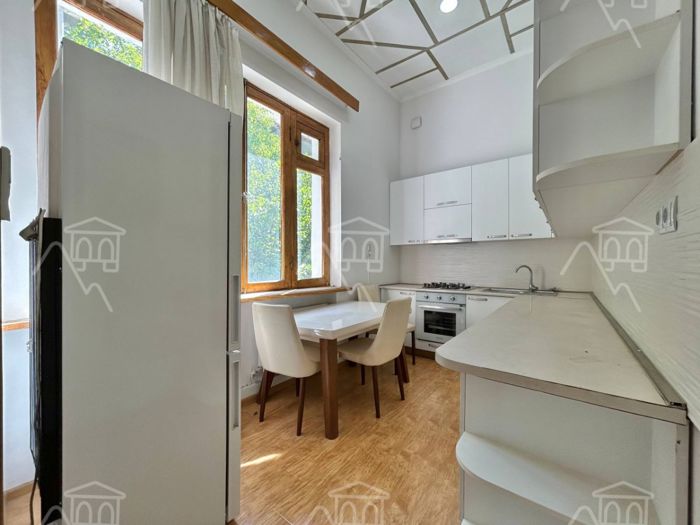 https://static.ss.ge/20260528/3_0c83f657-8cbb-4f75-8552-6882d86ca2a4_Thumb.jpg