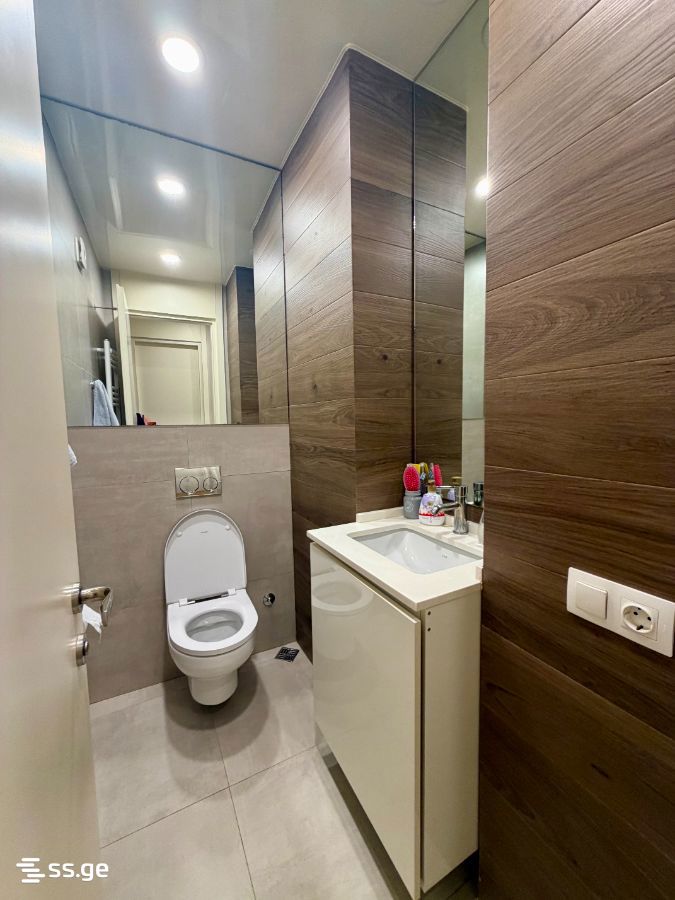 Продажа 4-комната Квартира view 12